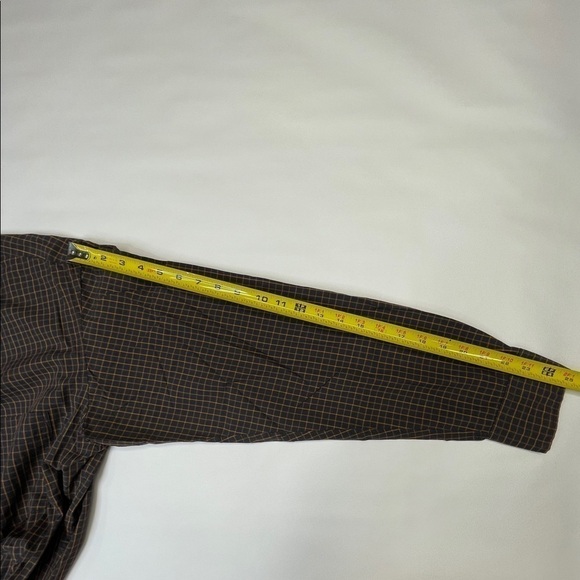 UNIQLO XL CASUAL BUTTON DOWN - Picture 6 of 10